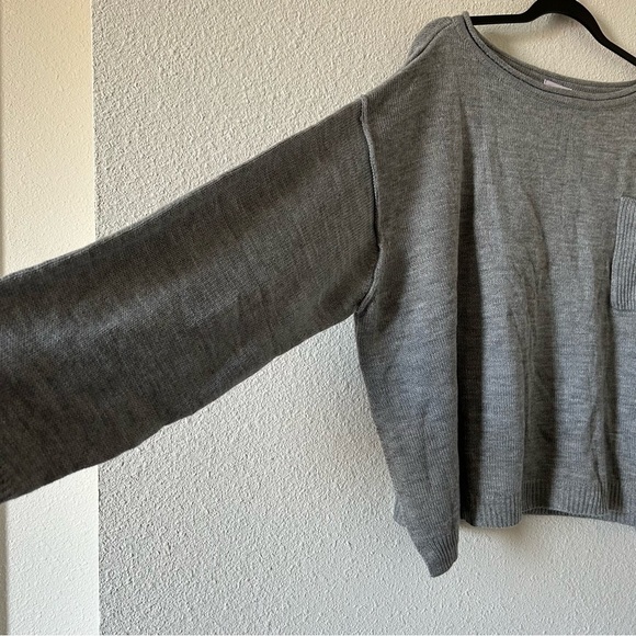 Pink Lily Women’s Oversized Knit Sweater Medium Gray Drop Shoulders Fall Winter - Picture 4 of 11